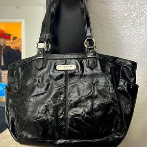Coach F19462 Black Patent Tote.